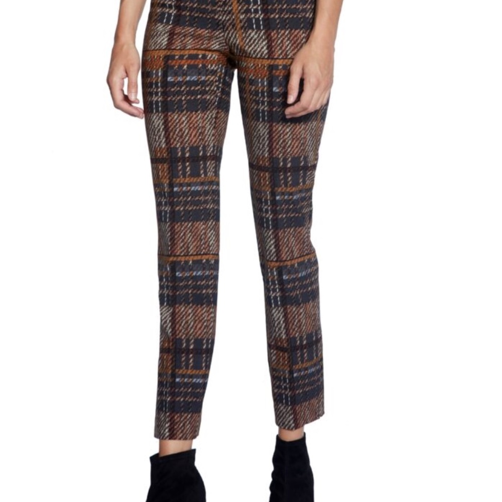 Up cropped pants